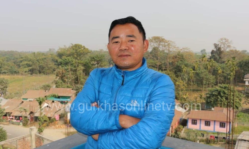 लेखक: अर्जुन लोवा